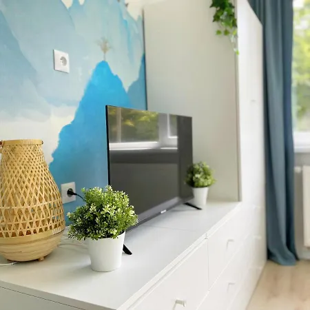 Batorego 18 - Blue - 450m Stacja Metra Pola Mokotowskie, 800m Biblioteka Narodowa, 20m Piekny Park Pola Mokotowskie, 800m Do Sgh - Wifi - Smart Tv - Good 바르샤바