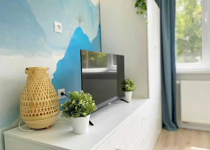 Batorego 18 - Blue - 450m Stacja Metra Pola Mokotowskie, 800m Biblioteka Narodowa, 20m Piekny Park Pola Mokotowskie, 800m Do Sgh - Wifi - Smart Tv - Good ורשה